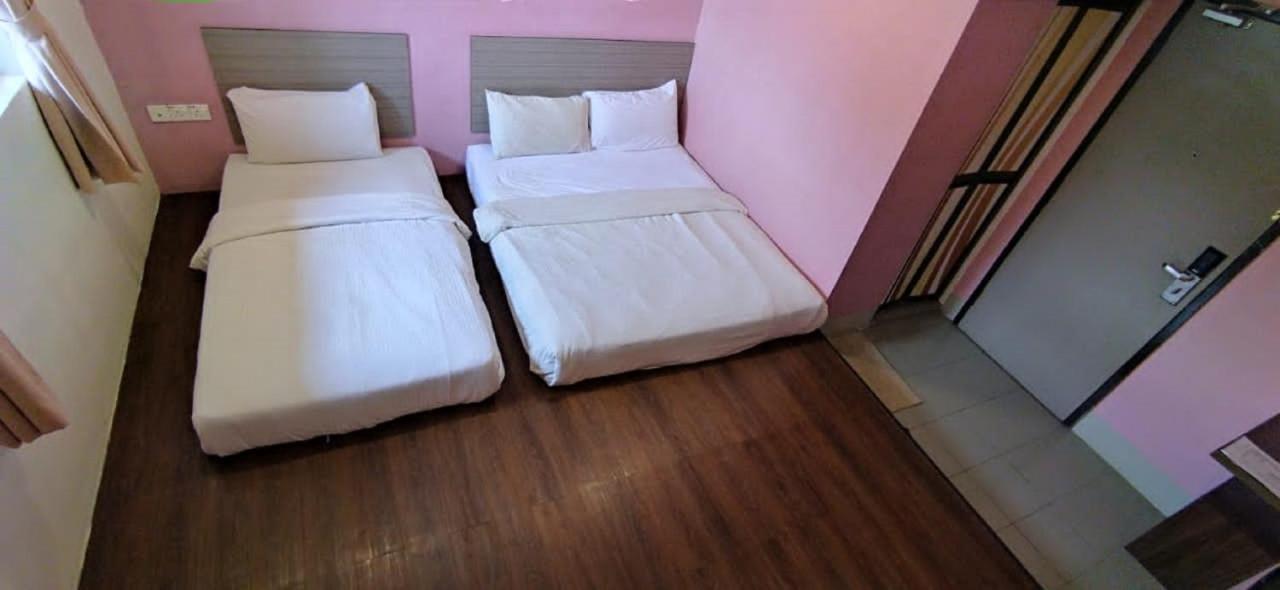 Dream House Hotel Skudai Bagian luar foto