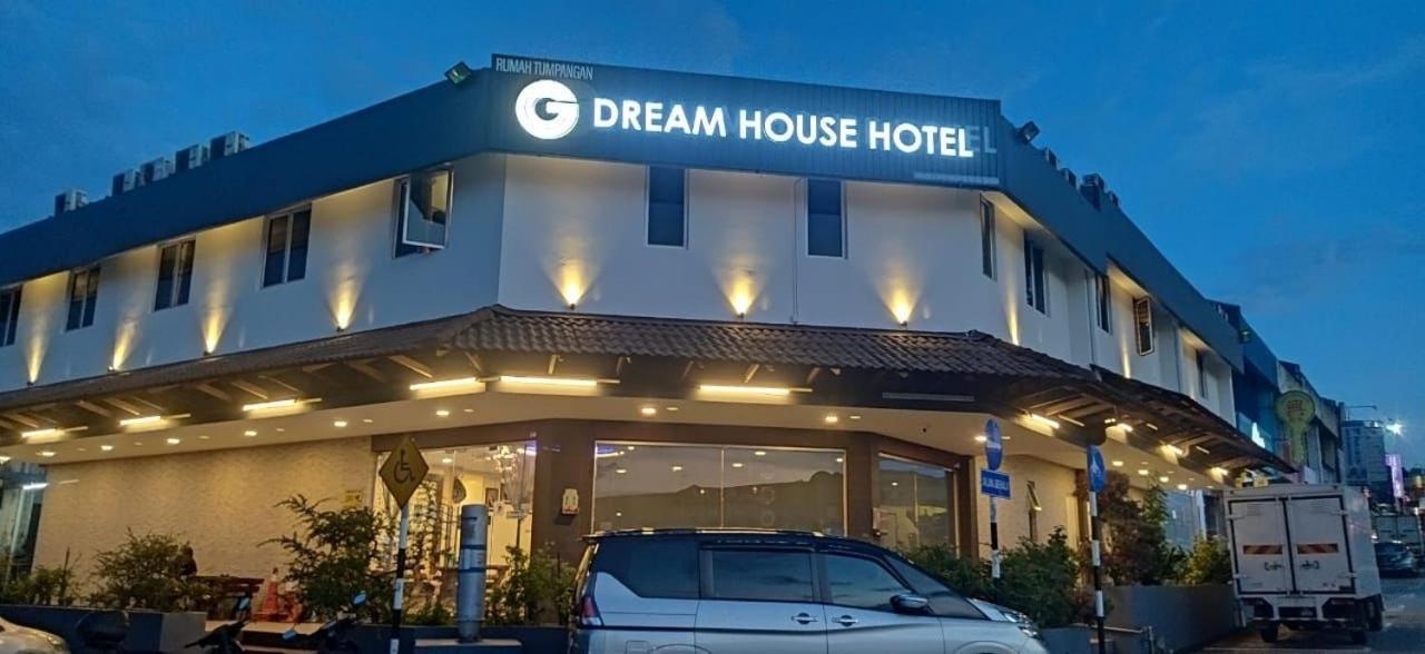 Dream House Hotel Skudai Bagian luar foto